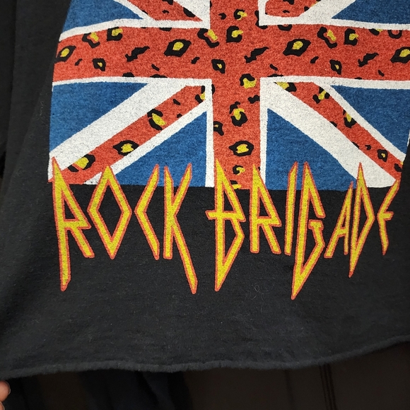 DAY Def Leppard Long Sleeve Crop Tee - Picture 13 of 16